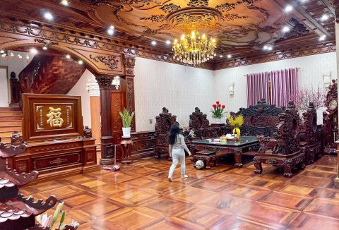 Choáng ngợp biệt thự siêu sang toàn nội thất dát toàn gỗ quý ở Bắc Ninh 
