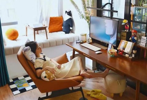 Cô gái độc thân chia sẻ về không gian sống, bạn sẽ phát hiện ra nhiều món đồ trang trí rất đáng xuống tiền