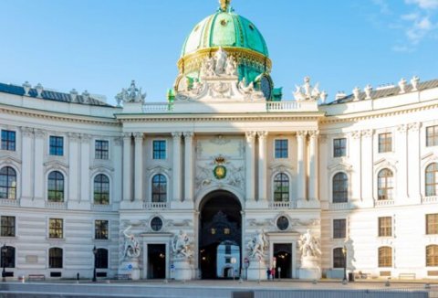 Cung điện Hofburg vương triều Habsburg - Thành phố trong lòng thành phố Vienna