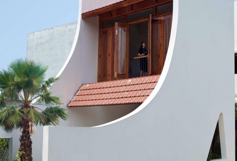 Nhà phố với hệ mái Á Đông mang âm hưởng Hội An