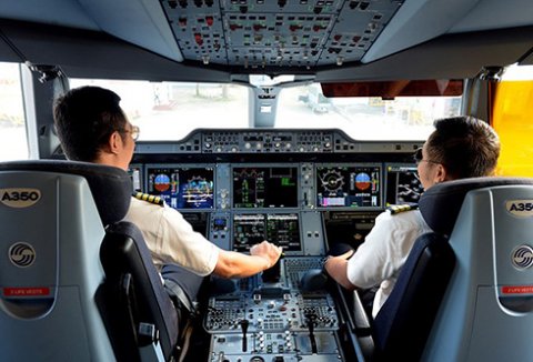 Vừa lập hãng bay, Vingroup tuyên bố mở trường đào tạo phi công