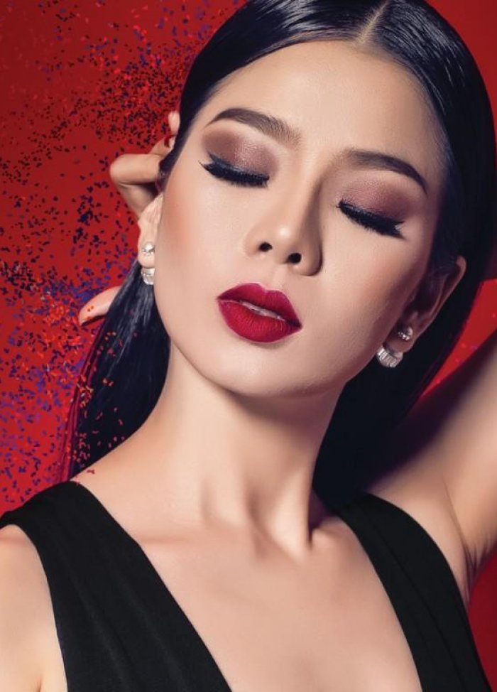 Biệt thự triệu đô mới tậu đẹp mỹ mãn của ca sĩ Lệ Quyên ở Mỹ