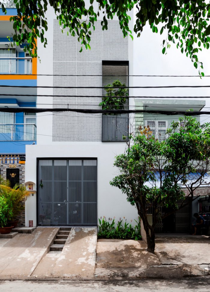 Căn nhà phố thiết kế đơn giản nhưng ‘nổi loạn’ ở Sài Gòn