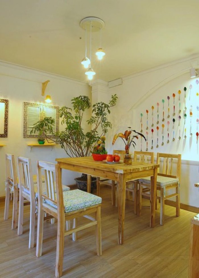 Chi 100 triệu, cô gái trẻ “phù phép” biến sân thượng xấu xí thành căn Penhouse tuyệt đẹp