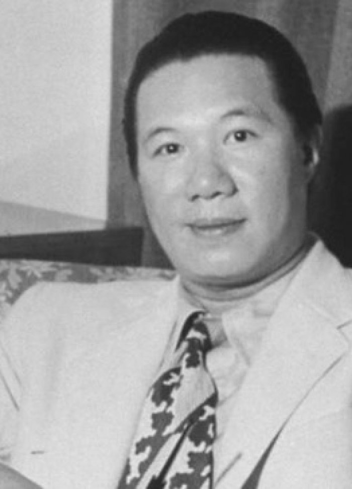 Dinh thự của vua Bảo Đại giữa lòng Hà Nội: Gạch sản xuất tại Pháp, có thang máy đưa đồ ăn, hầm ngầm ra tận Hồ Tây