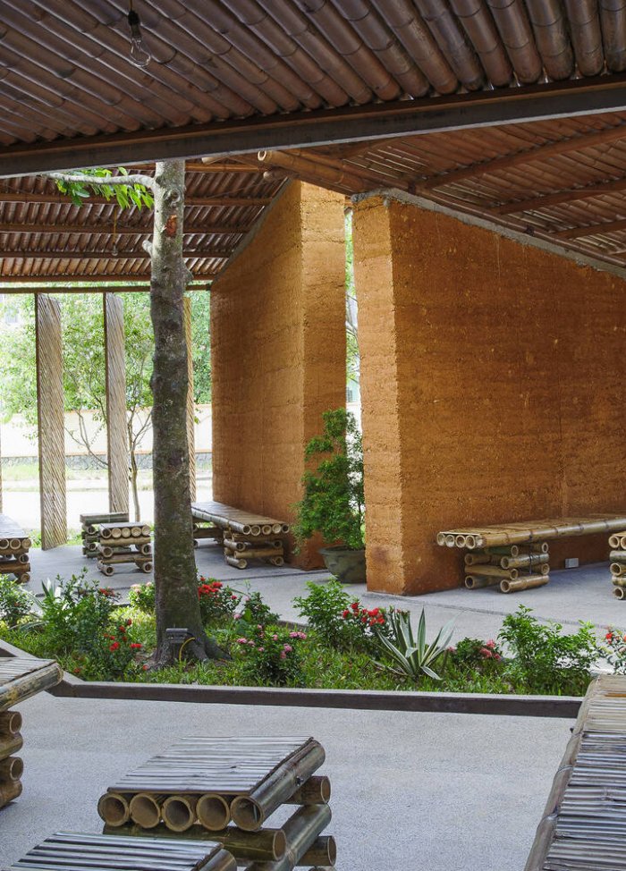 Hà Tĩnh có nhà cộng đồng thiết kế từ tre, đất, đá, chỉ cần sử dụng điện vào buổi tối