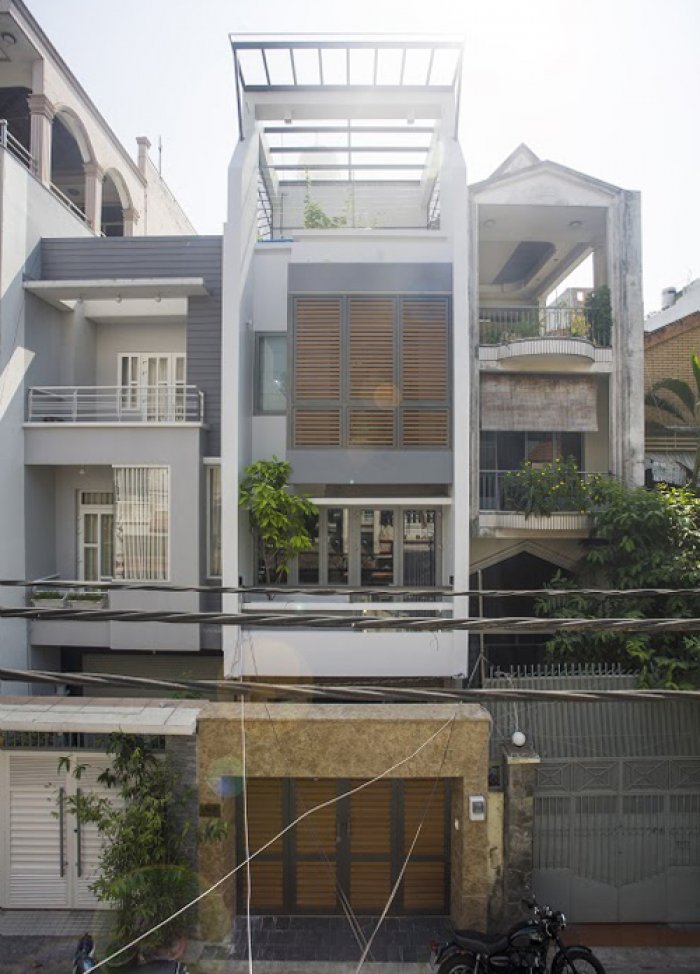 Đem thiên nhiên vào nhà ống Sài Gòn bằng hồ cá