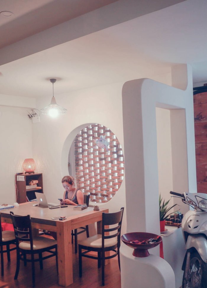 Ngôi nhà 100m2 thiết kế theo phong cách Đông Dương, đúng sở thích của người vợ là dân chuyên tiếng Pháp