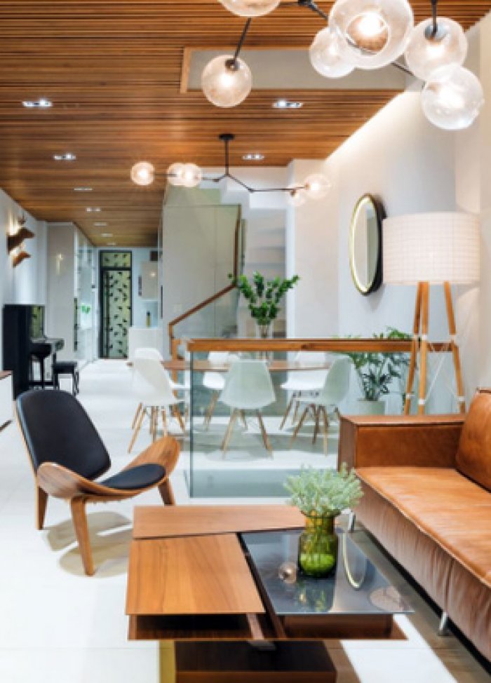 Ngôi nhà ống 7 tầng sâu hun hút ở TP. HCM đẹp ấn tượng trên tạp chí kiến trúc của Mỹ
