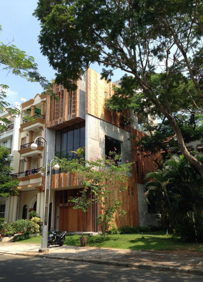 Nhà 325m2 tại Phú Mỹ Hưng siêu chất lại xanh