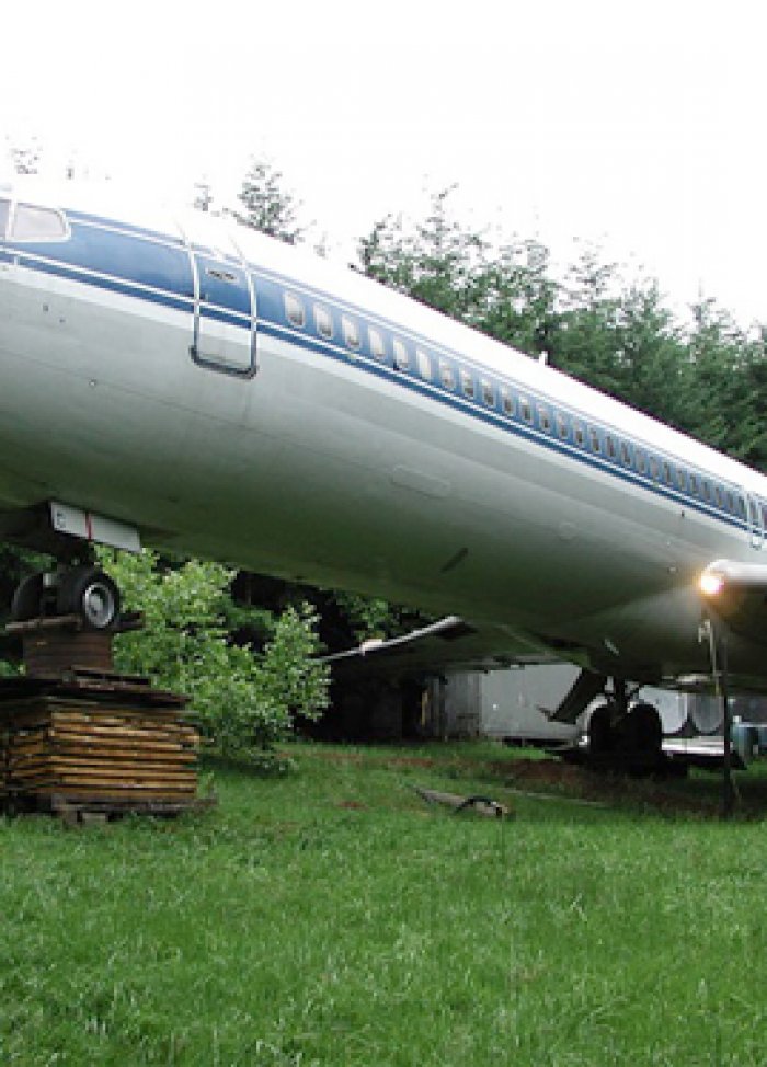  Người đàn ông mua máy bay Boeing biến thành nhà
