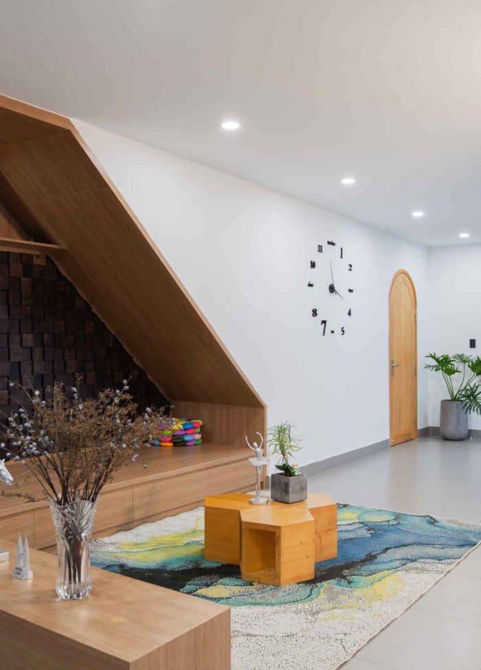 Nhà phố 75m2 tràn ngập ánh nắng và cây xanh của nữ gia chủ 50 tuổi sống một mình