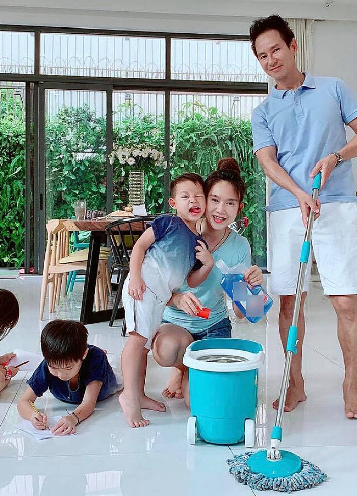 Rời bỏ ngôi nhà 2 triệu đô, vợ chồng Lý Hải - Minh Hà chuyển hẳn ra căn nhà vườn ở ngoại thành sinh sống
